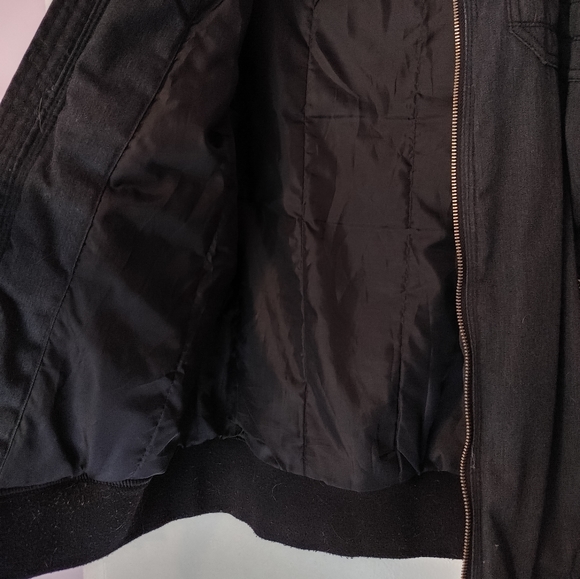 Bomber jacket - Picture 2 of 3